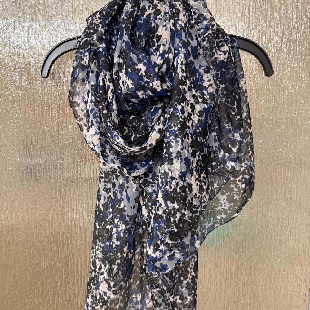 Light Scarf